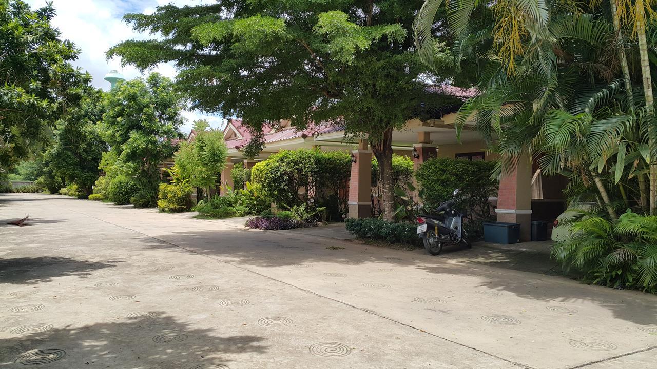 Garden Corner Resort & Hotel Phitsanulok Ngoại thất bức ảnh